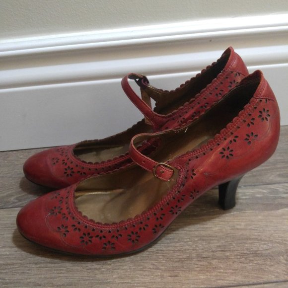 Gorgeous Bos & Co Leather Heels - Picture 1 of 5